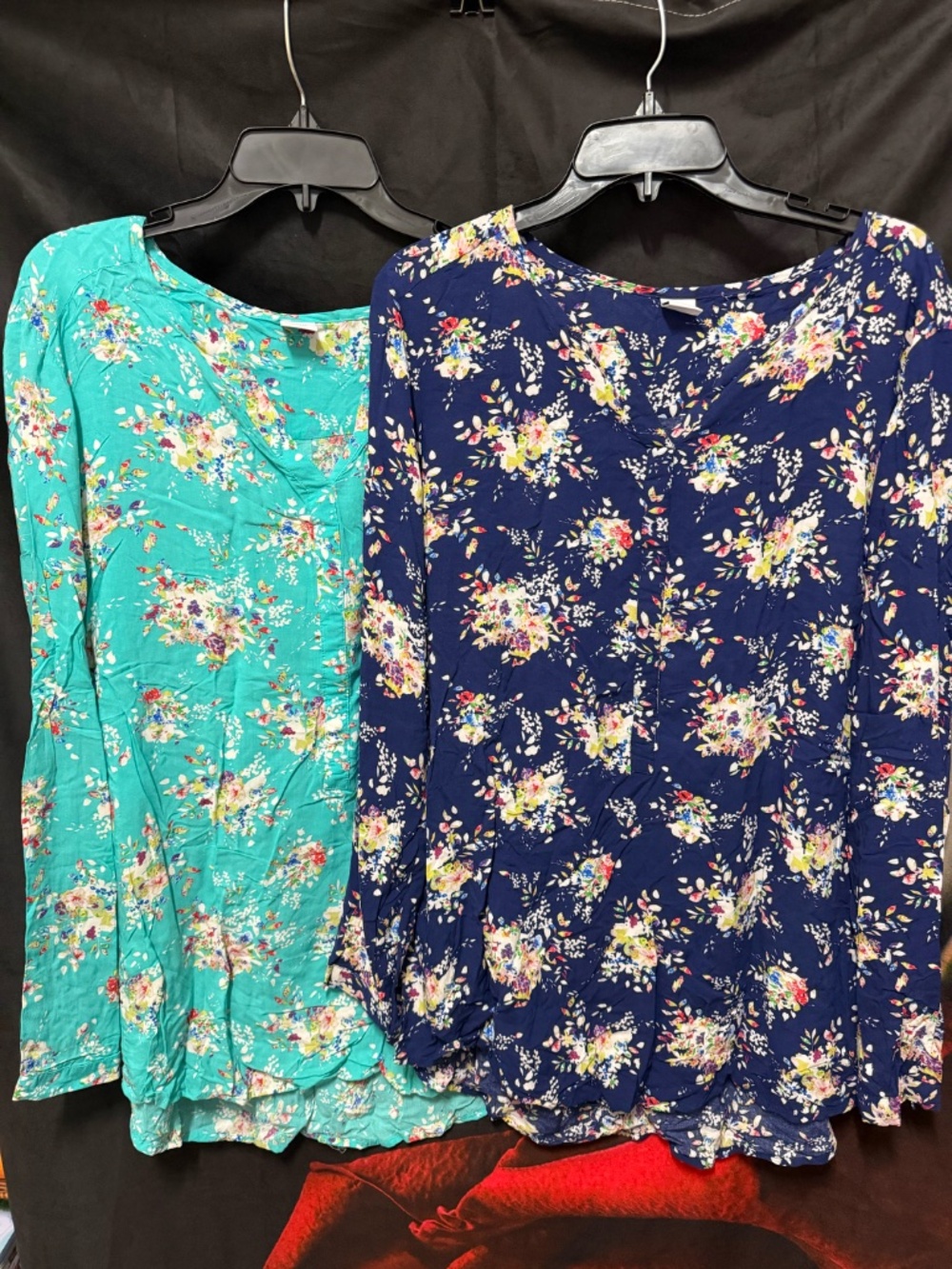 2 bossini Women's Navy/Teal Floral V-Neck Long Sleeve Blouse